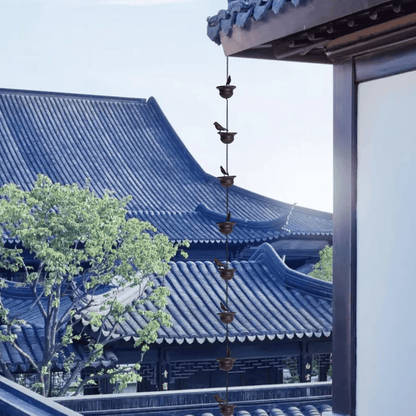 VandKunst | Smuk regnkæde med fugleba